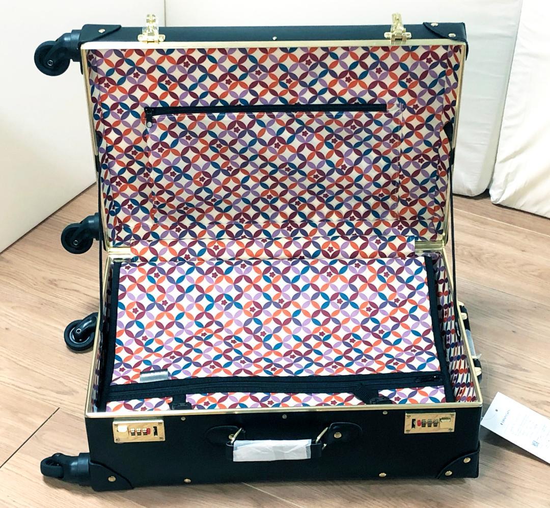 新品未使用　『刀剣乱舞　トランク型キャリーケース』　バンダイ