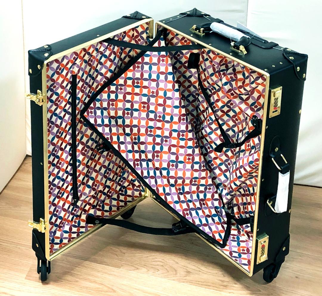 新品未使用　『刀剣乱舞　トランク型キャリーケース』　バンダイ