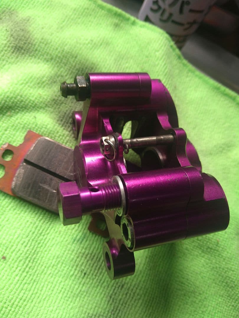 BERINGER 84mm ブレーキキャリパー