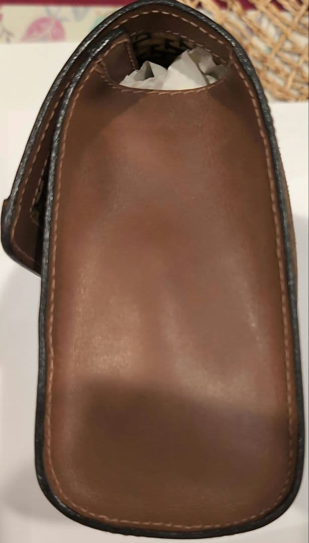 ビンテージGucci スエード クラッチバッグ