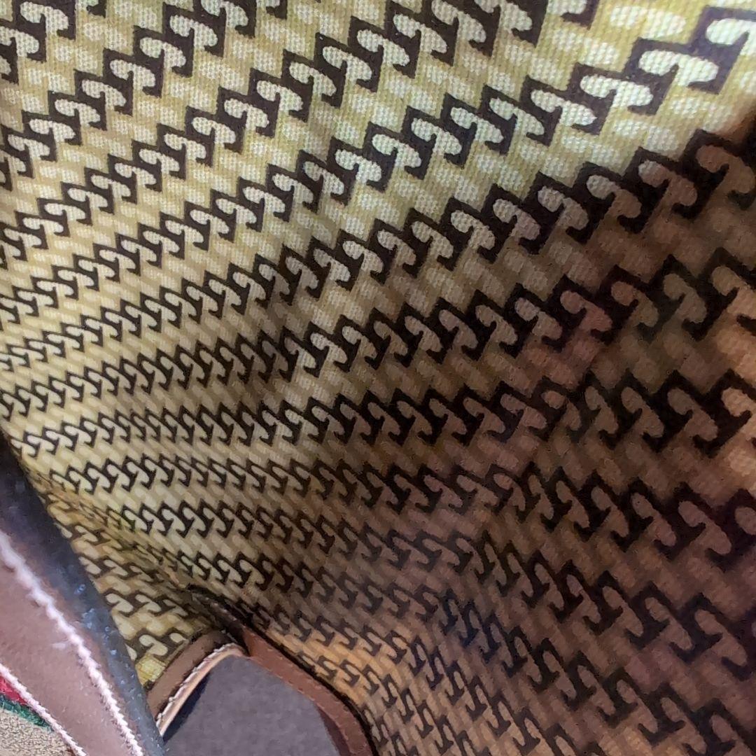 ビンテージGucci スエード クラッチバッグ