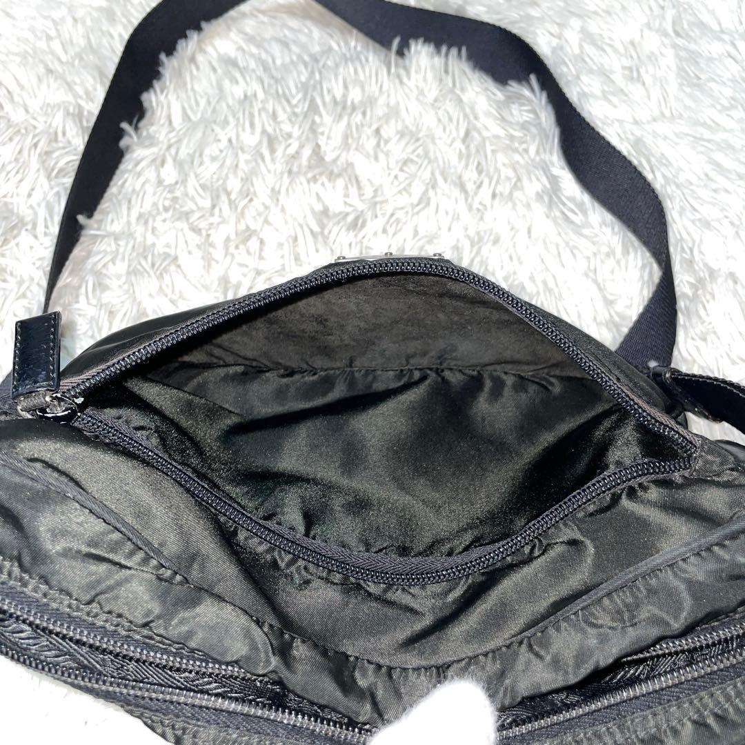 【良品】PRADA プラダ　カメラバッグ　ナイロン　レザー　ブラック　斜め掛け