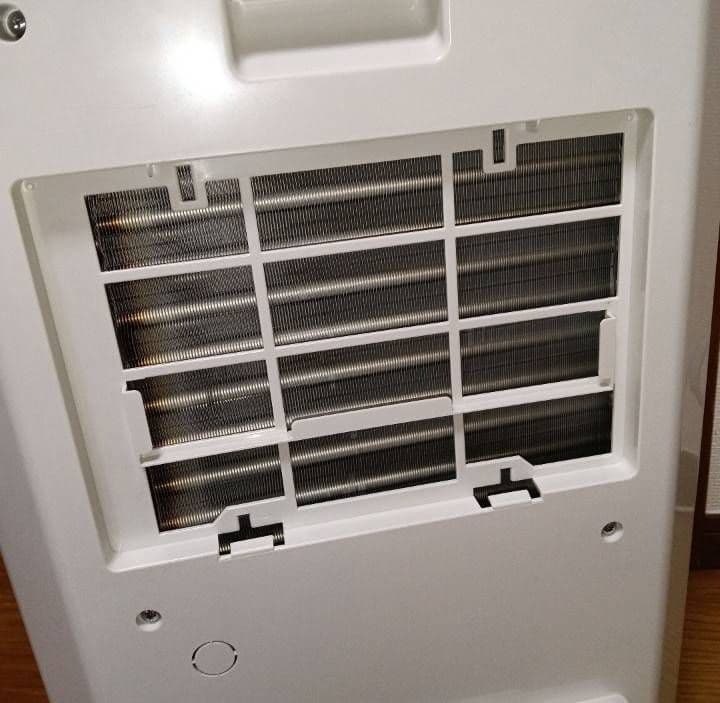 ユ*ピ様 CORONA【美品】どこでもクーラー、衣類乾燥除湿機。