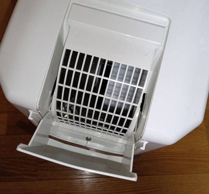 ユ*ピ様 CORONA【美品】どこでもクーラー、衣類乾燥除湿機。