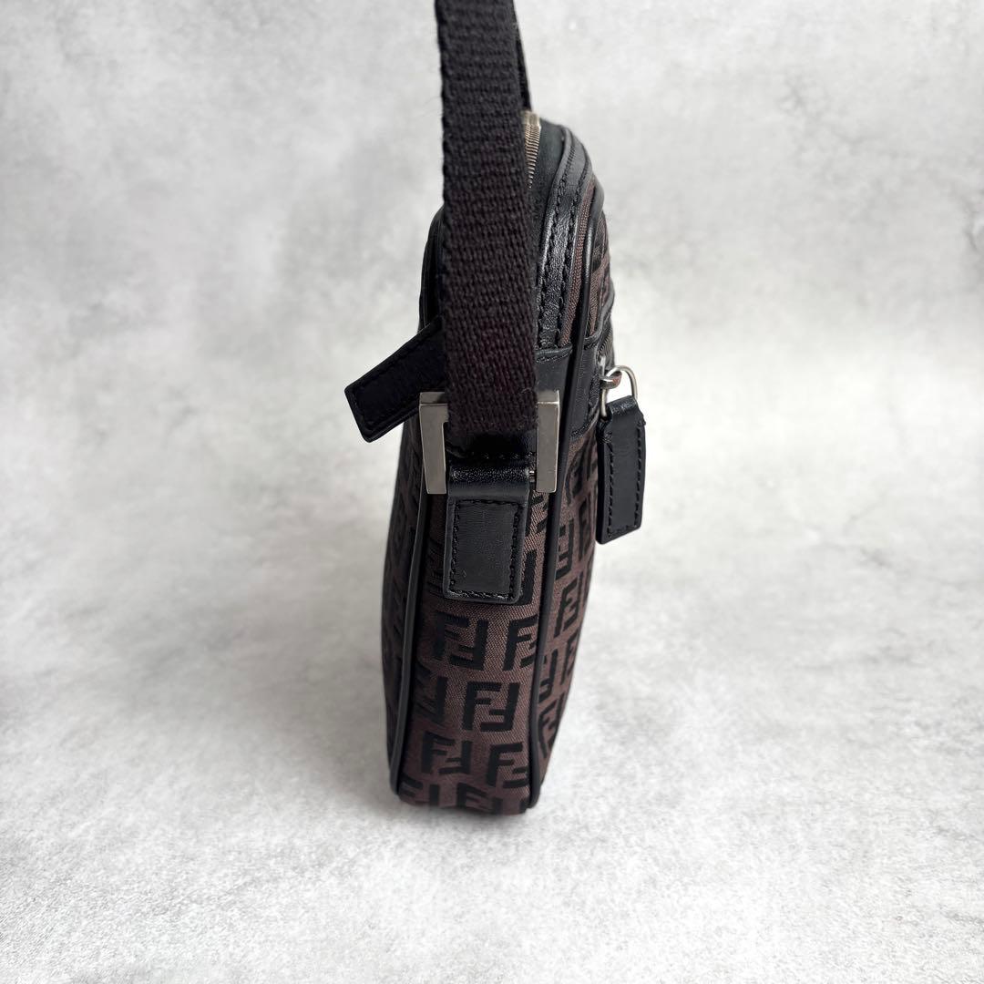 お値下げ済み!FENDI ズッキーノ クロスボディ FFロゴ ショルダーバッグ
