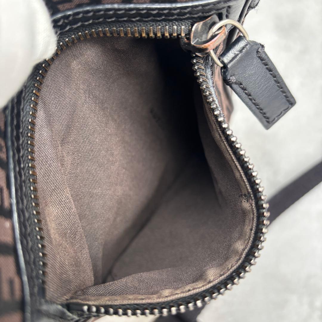 お値下げ済み!FENDI ズッキーノ クロスボディ FFロゴ ショルダーバッグ