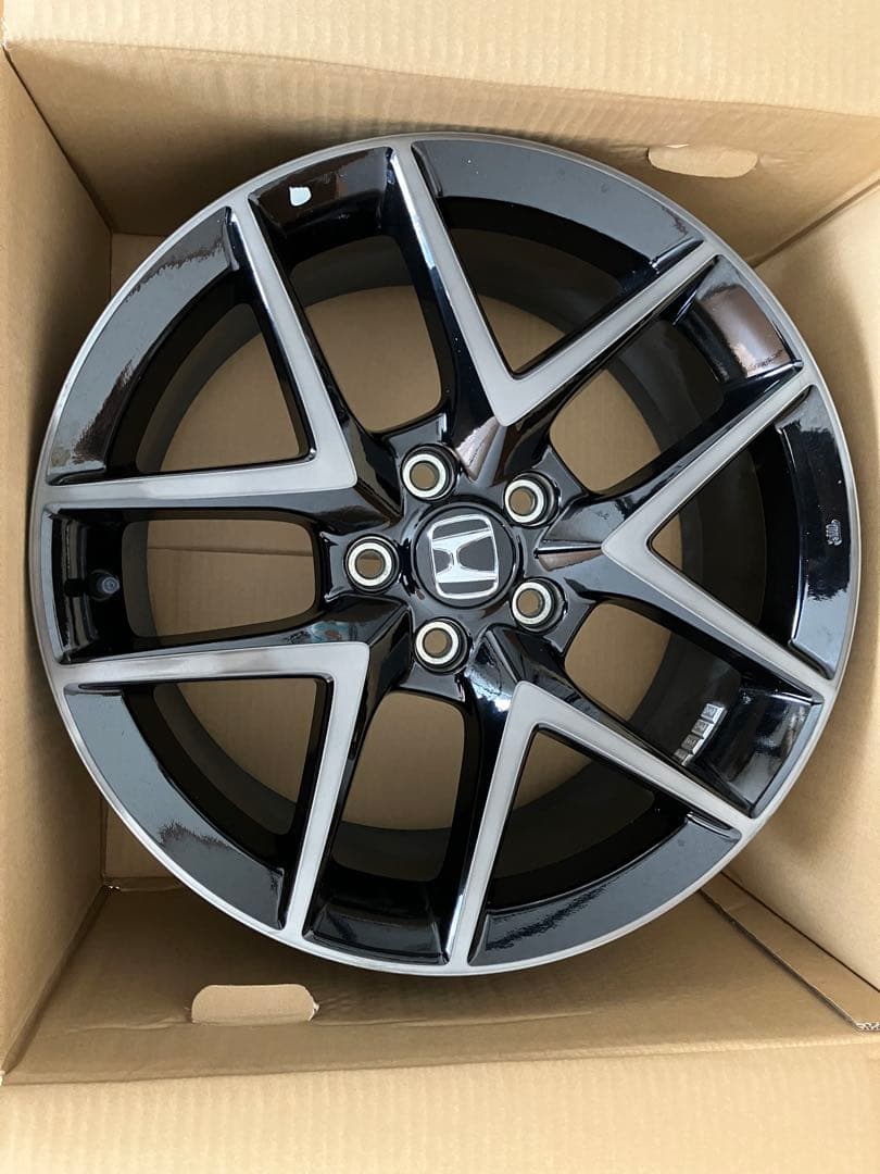 18インチ ホイール 8j +50 114.3 civic FL1 ex