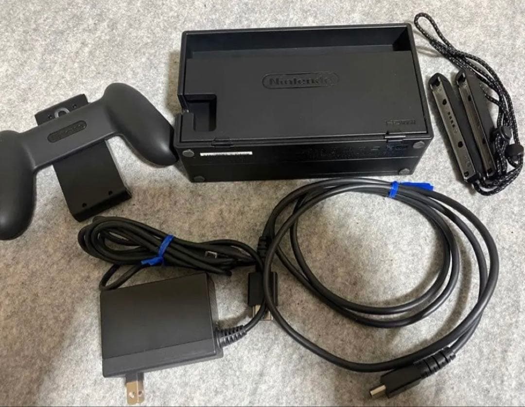 Nintendo Switch 本体 ミントグリーン・ラベンダー　珍しい色カラー