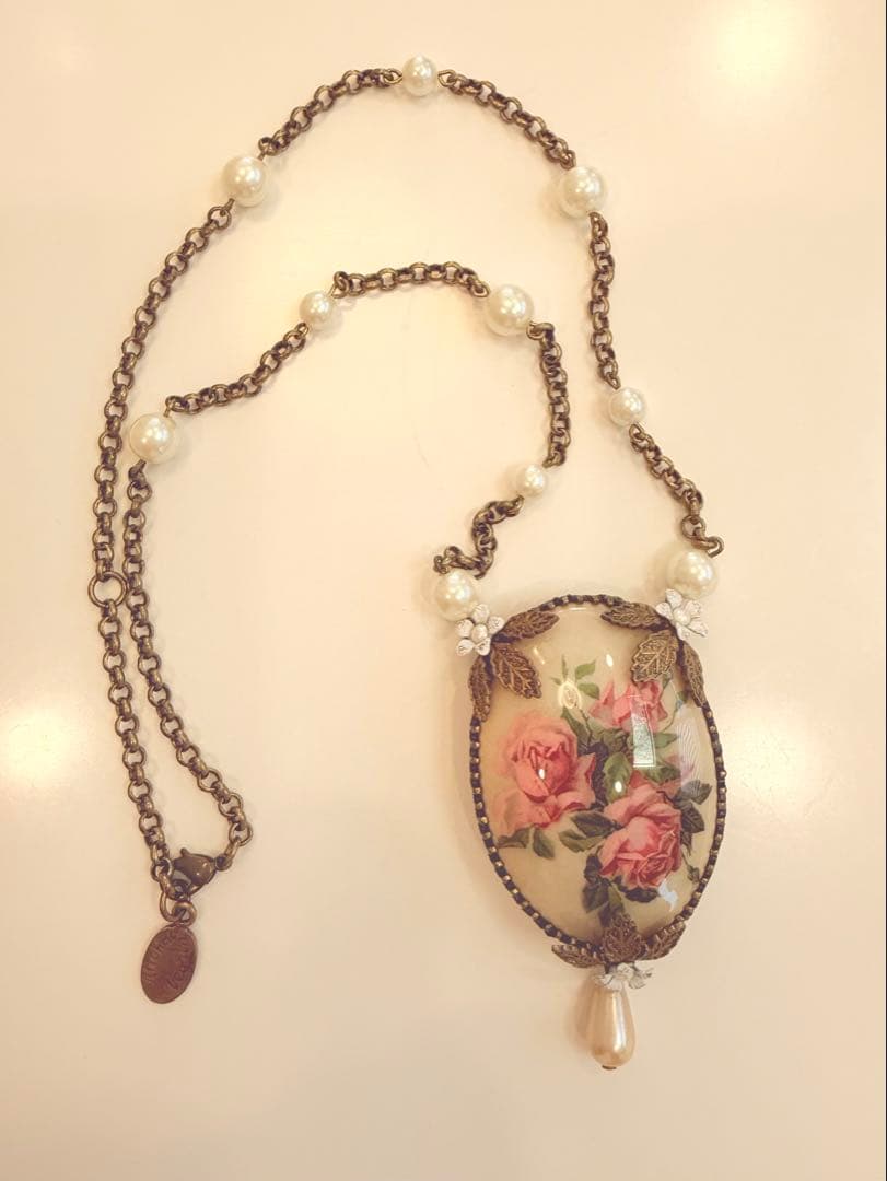 ミハエルネグリン ネックレス　薔薇の絵