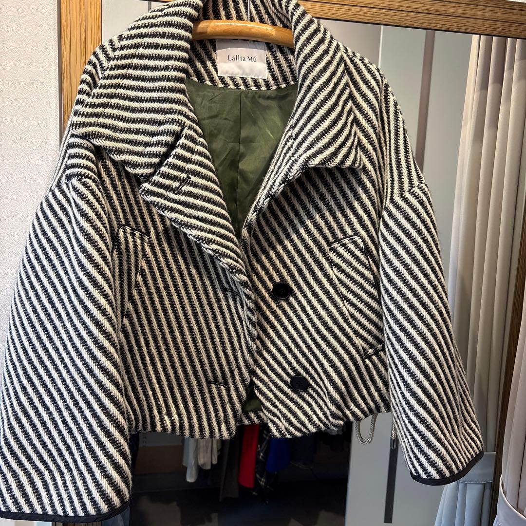 Lallia Mùのウールツイードショートコート35200円