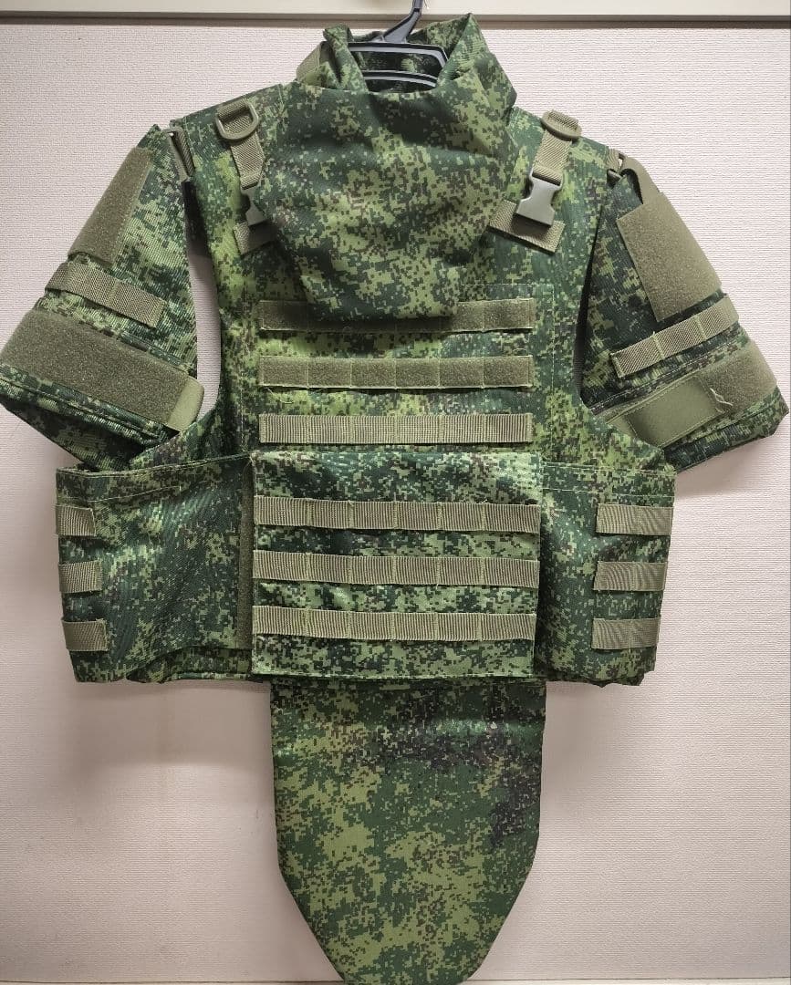 ロシア軍デジタルフローラ　上下セット・ボディーアーマー