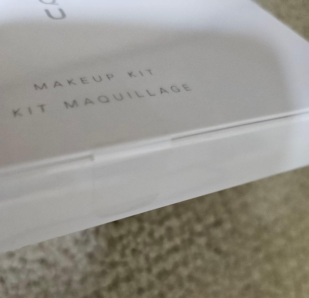 特別価格!!SUQQUホリデーコレクション2025/メイクアップキット光飾