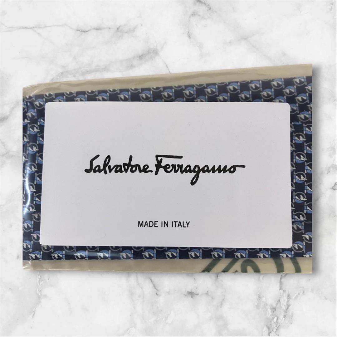 Salvatore Ferragamo ネクタイ ネイビー系 幾何学模様　新品