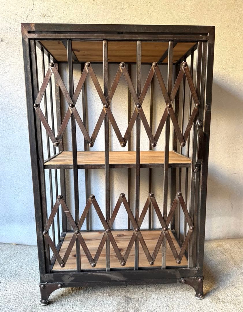 インダストリアル　アイアン　キャビネット　古材　ヴィンテージ　シェルフ