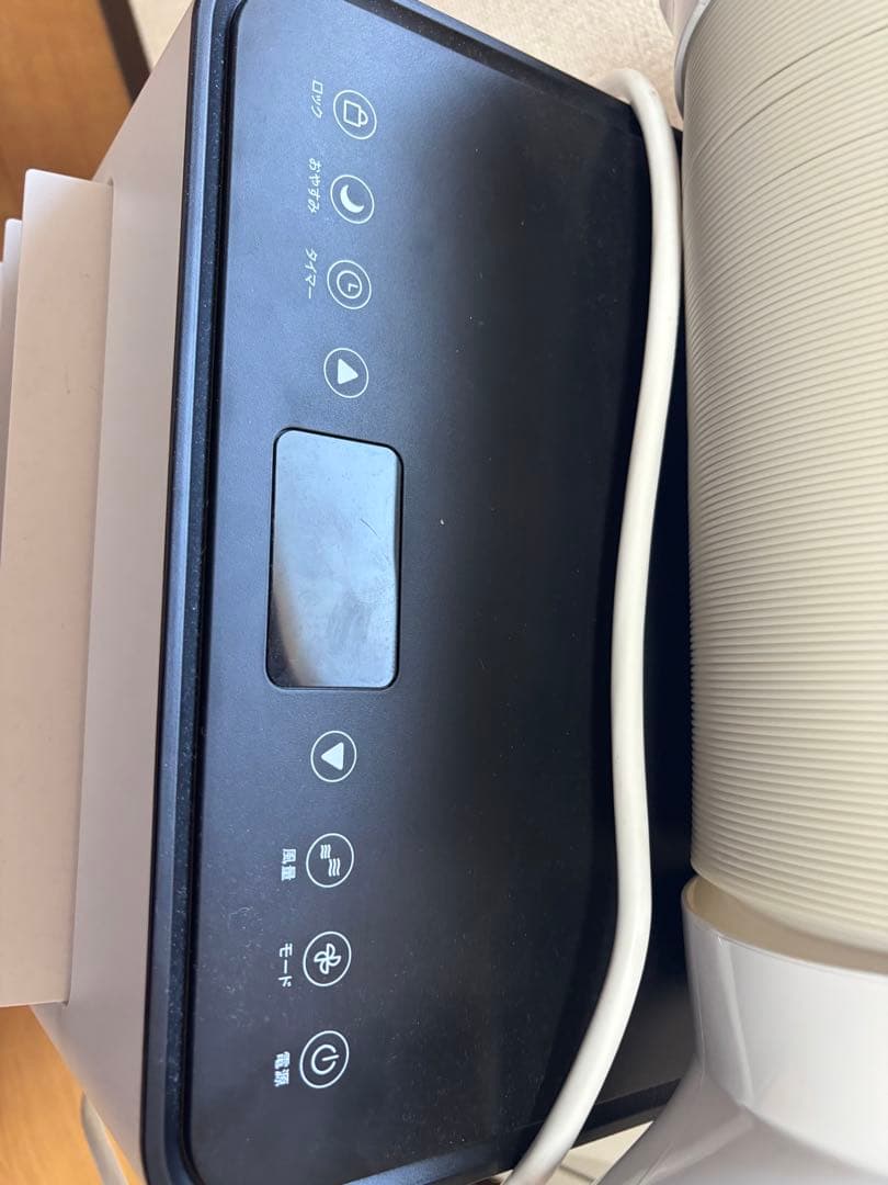 ドンキ　どこでも置くだけエアコン10畳対応　 冷房暖房　冷暖兼用　冬もおすすめ