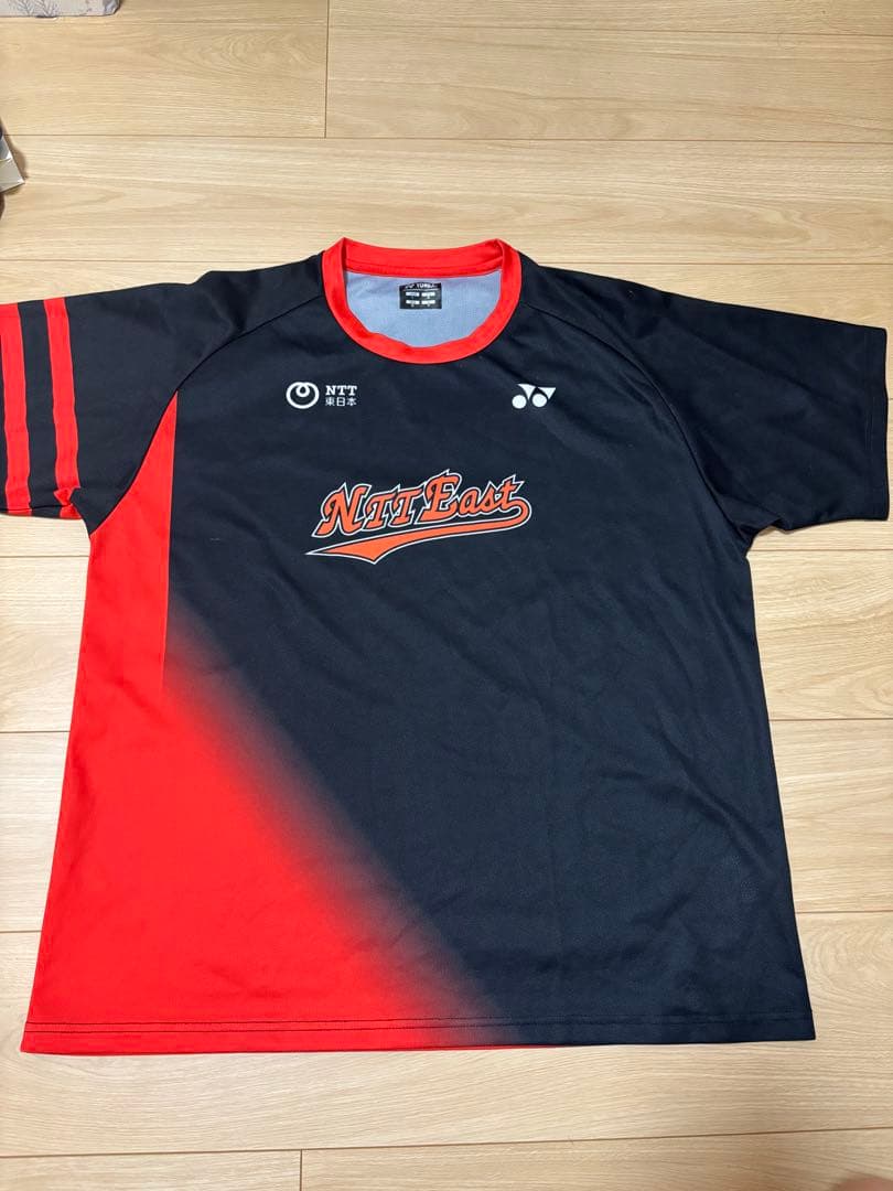 YONEX バドミントン シャツ 黒 赤　NTT