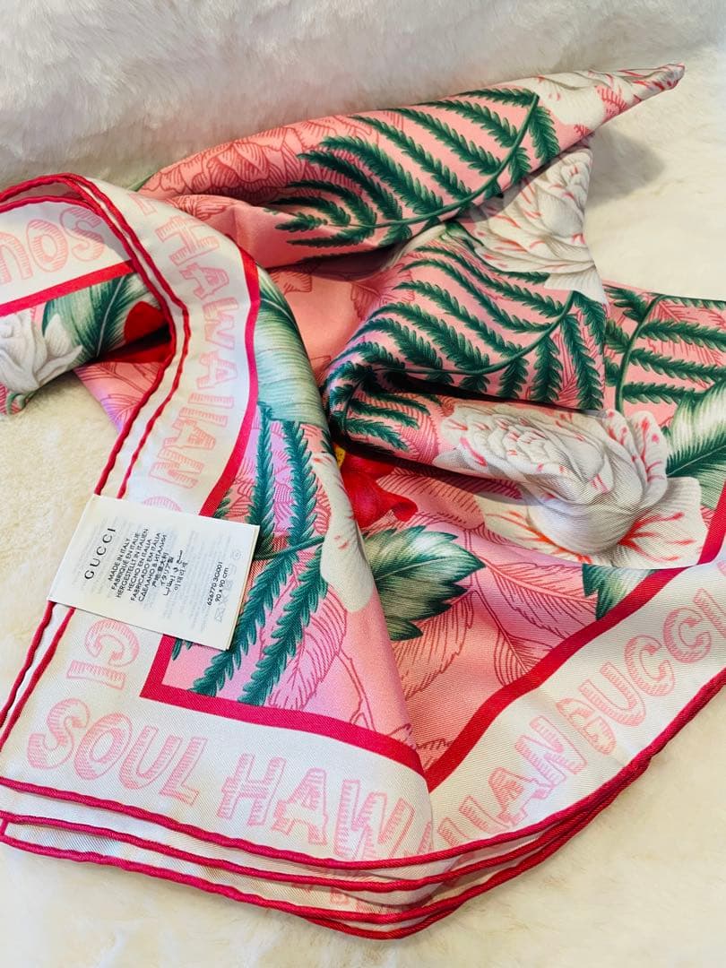 a*n様 グッチGUCCI フラワープリント ストール 90x90cm