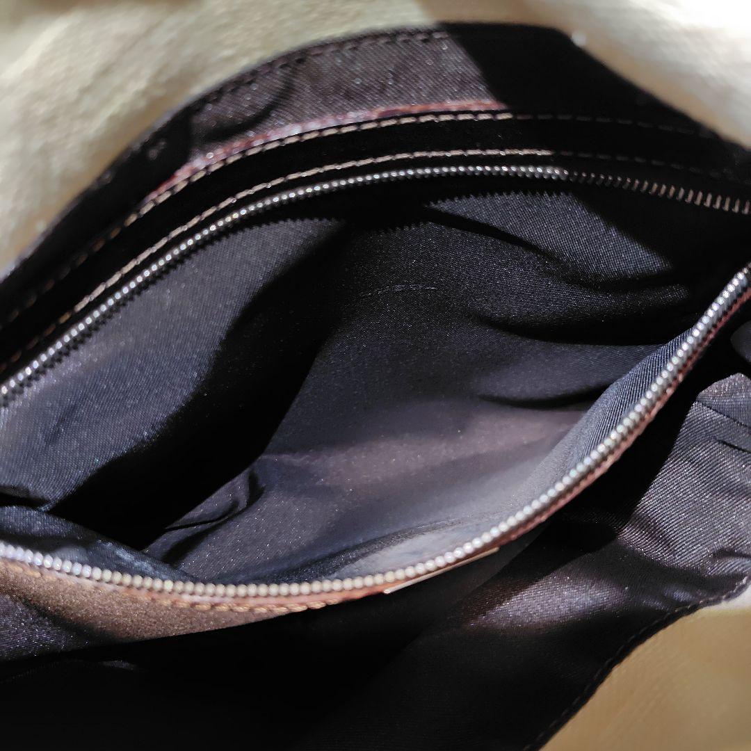 FENDI　ショルダーバッグ　ズッカ　フェンディ