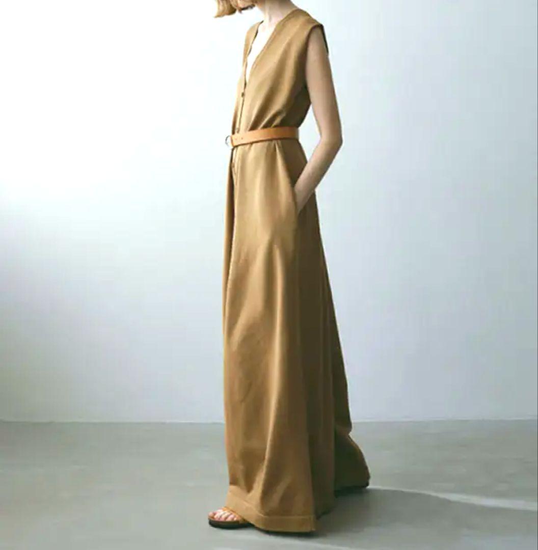 【ETRÉ TOKYO】フロントボタンニットオールインワン