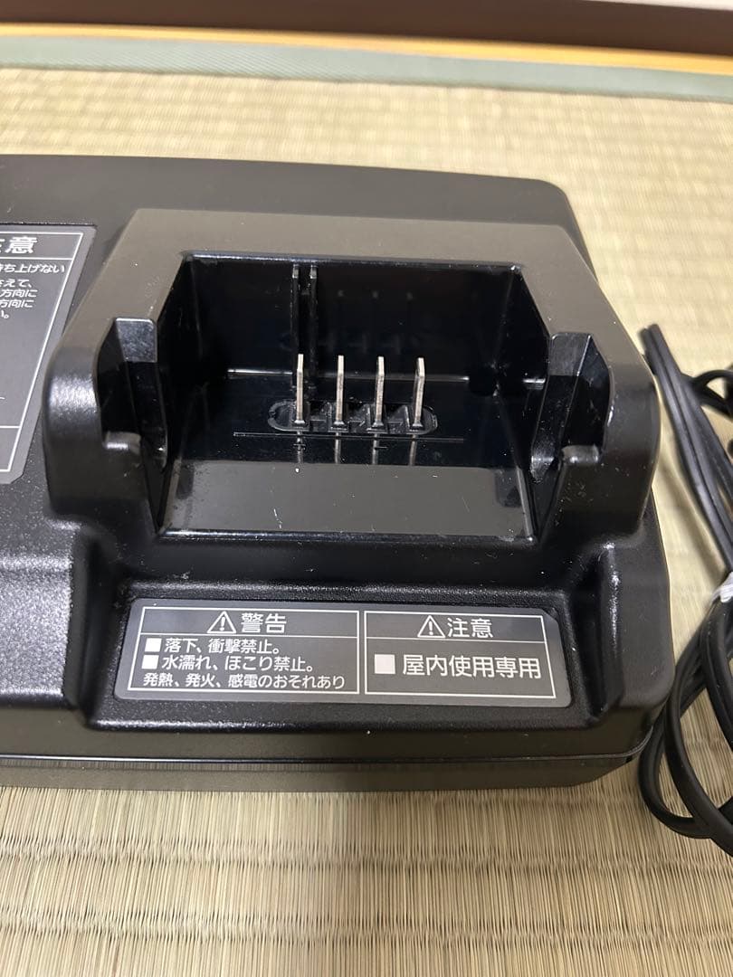 Panasonic バッテリー充電器 NKJ073Z