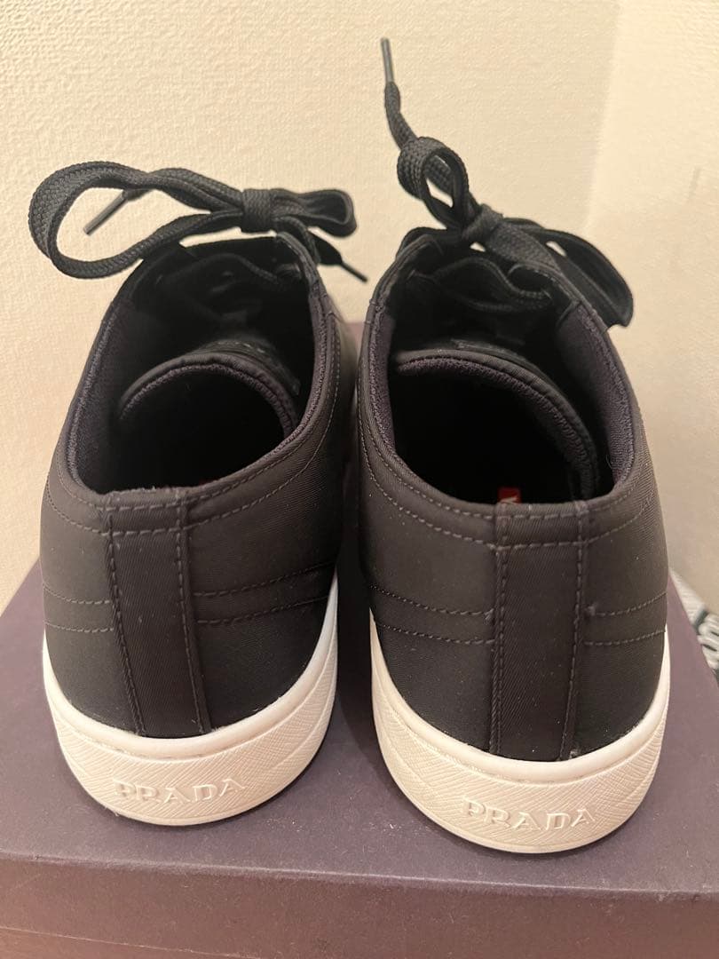 新品同様　PRADA プラダ スポーツ　スニーカー 3E6187 黒