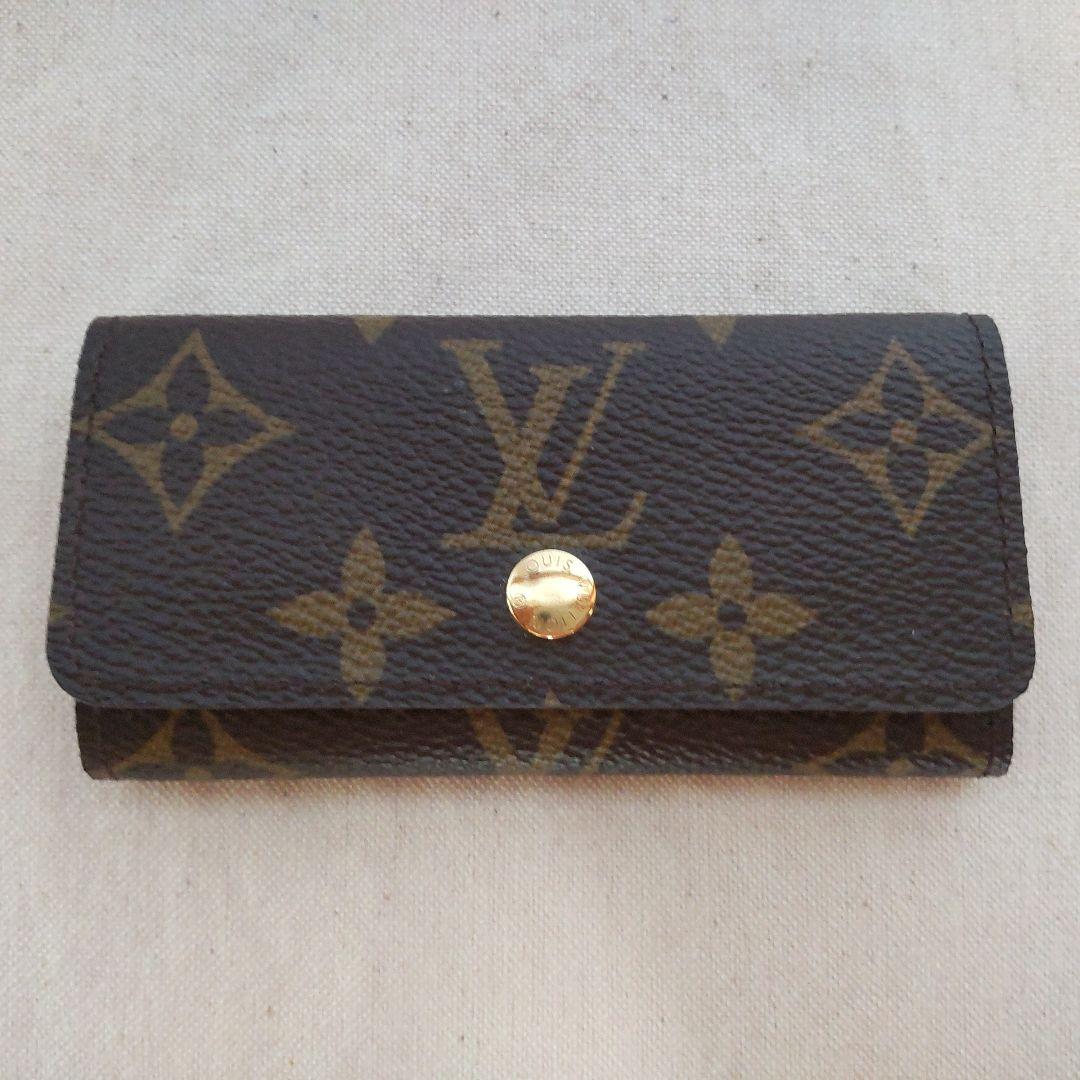 未使用美品　ルイヴィトン　4連キーケース 　ミュルティクレ 4　刻印有　保存袋無