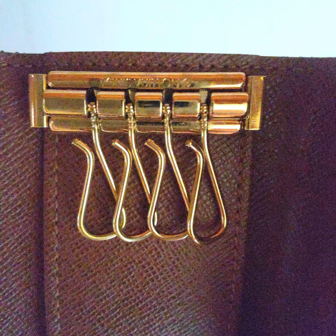 未使用美品　ルイヴィトン　4連キーケース 　ミュルティクレ 4　刻印有　保存袋無