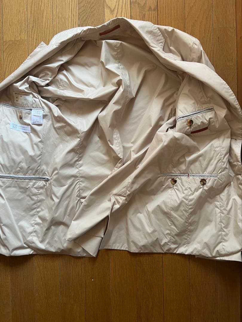BRUNELLO CUCINELLI ライトベージュ　ナイロンジャケット薄中綿M