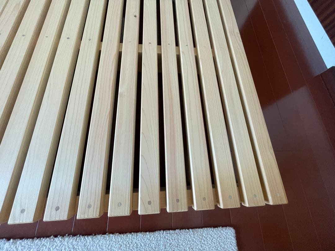 国産ヒノキ無垢材のスノコベッド