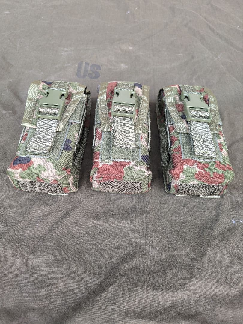SOEタイプ改 89式30連弾倉2本用マガジンポウチ3個セット陸上自衛隊迷彩