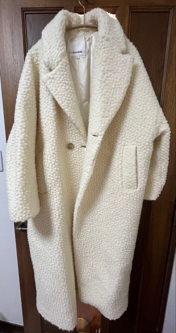 【RITA ROW/リタロウ】ブークレロングコート ホワイト　XS