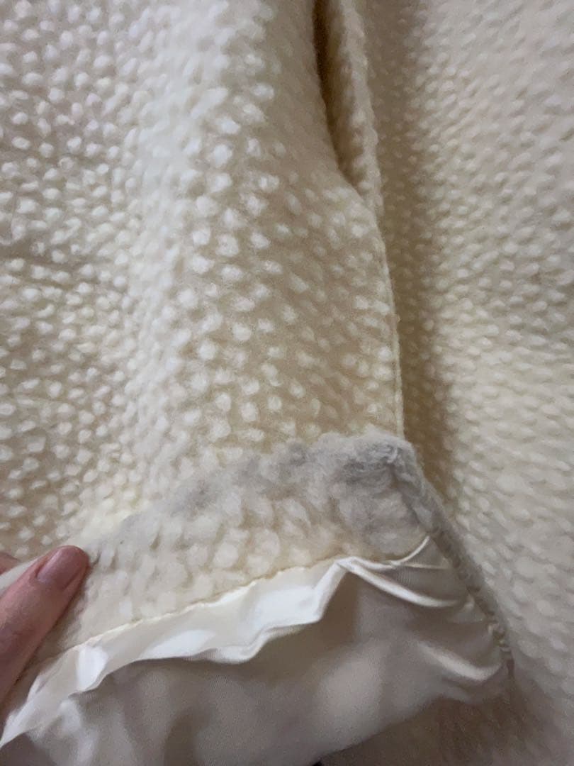 【RITA ROW/リタロウ】ブークレロングコート ホワイト　XS