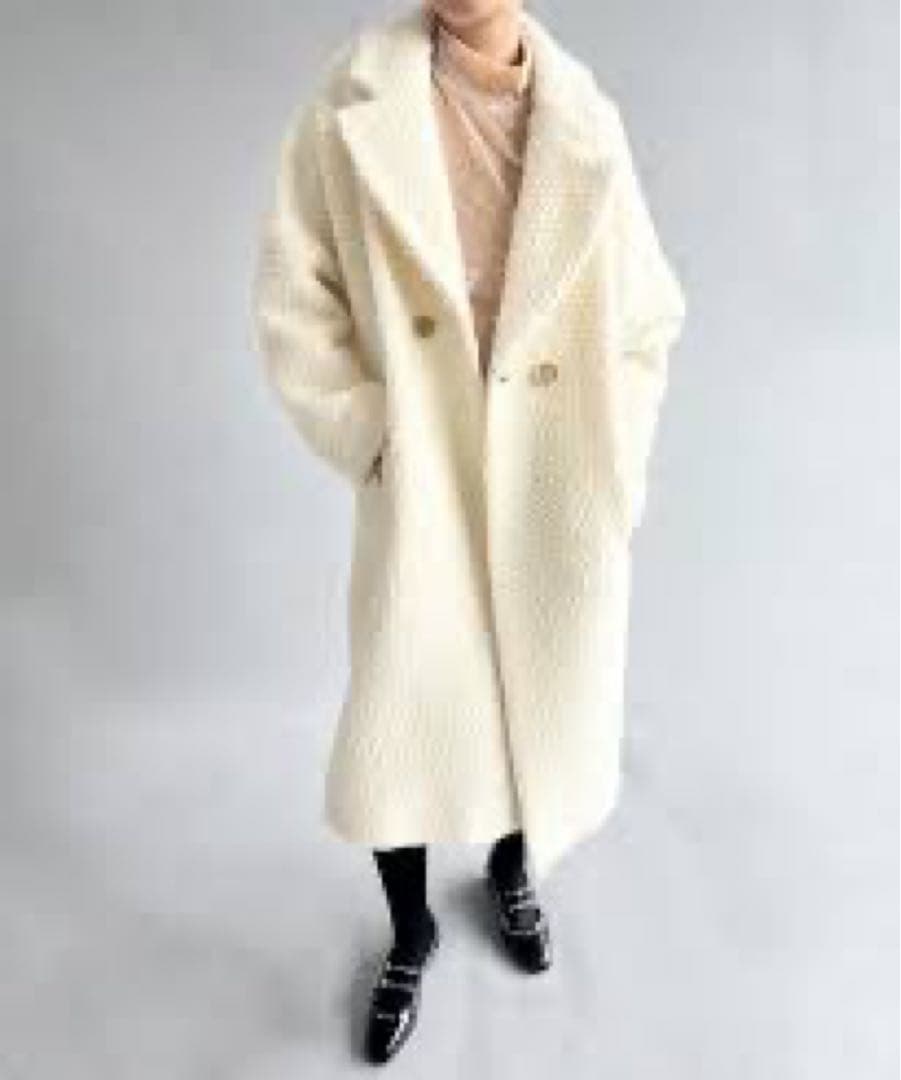 【RITA ROW/リタロウ】ブークレロングコート ホワイト　XS