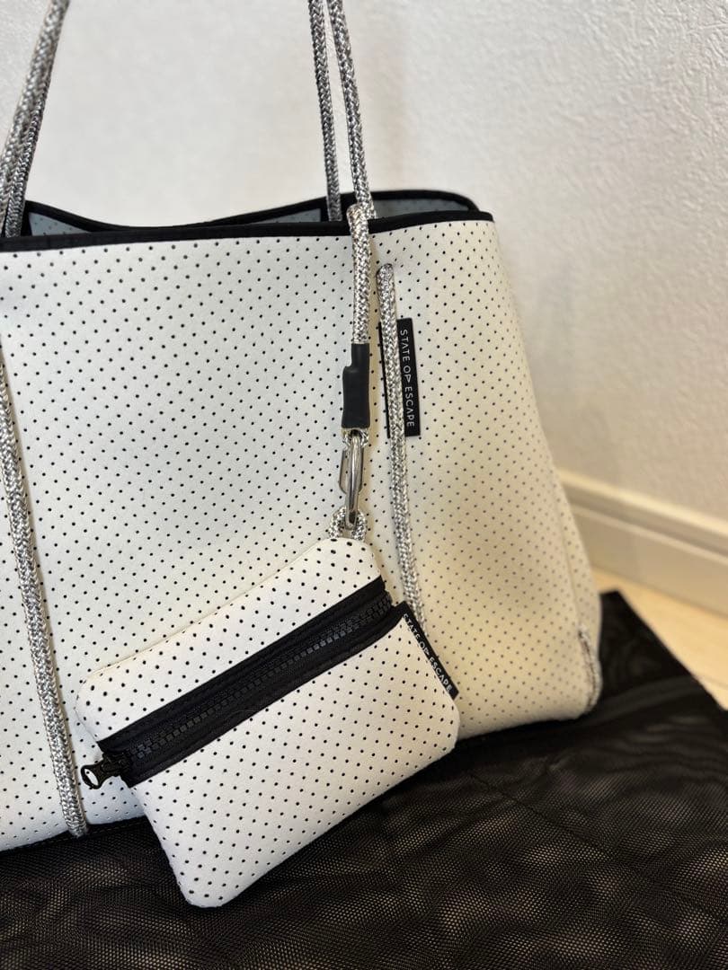 arise 　ステイトオブエスケープトートバッグ 白 ポーチ メッシュ