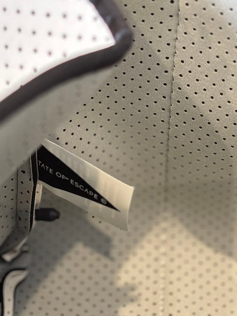 arise 　ステイトオブエスケープトートバッグ 白 ポーチ メッシュ