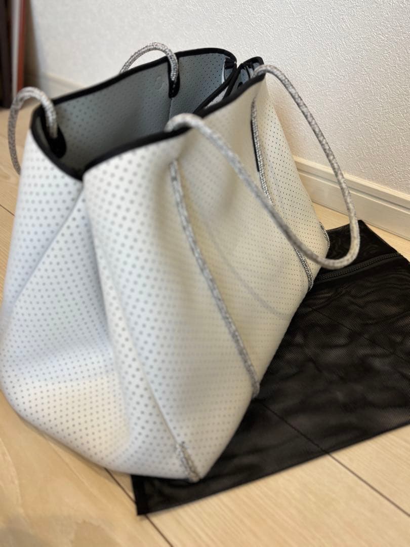 arise 　ステイトオブエスケープトートバッグ 白 ポーチ メッシュ