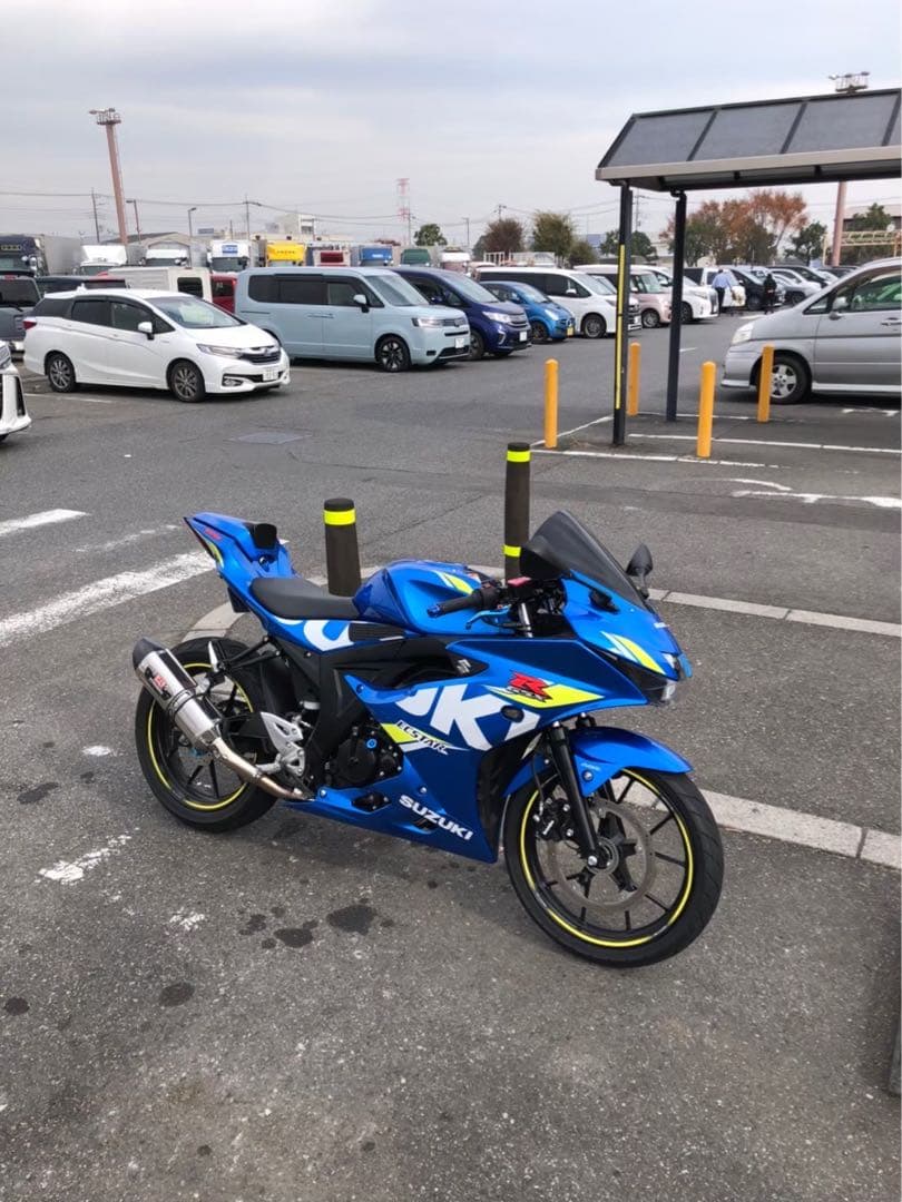 gsx-r125 スズキ純正シングルシートカウル　取扱説明書付