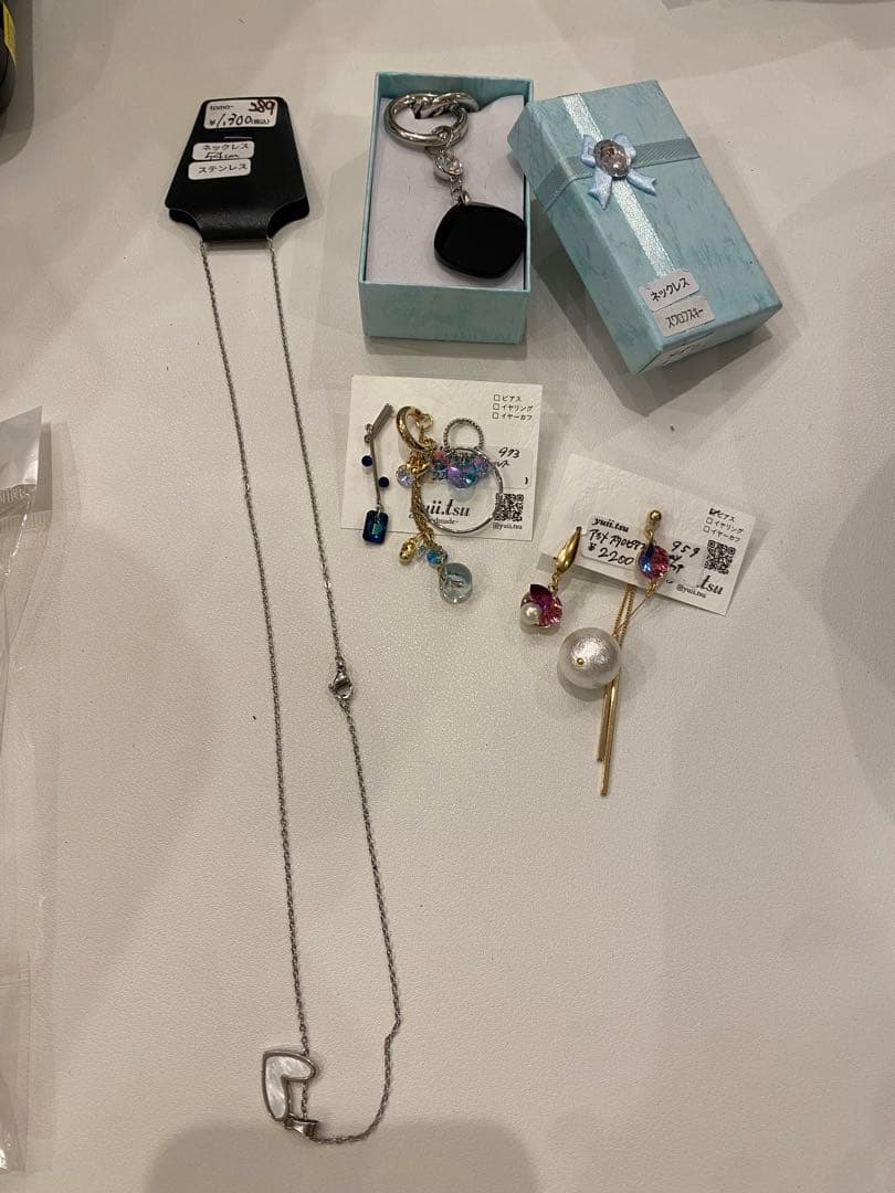 ハンドメイドとも