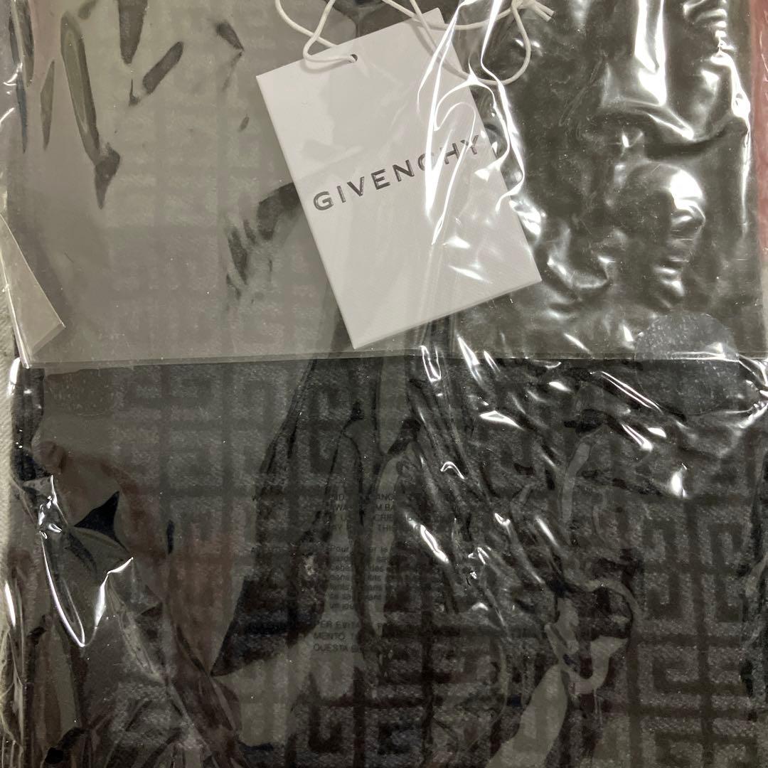 GIVENCHY ブラック ウール マフラー