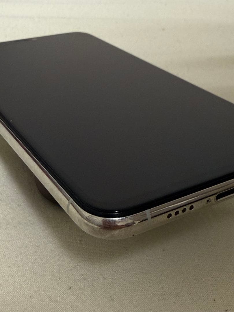 Apple iPhone 11 Pro Maxシルバー　256GB