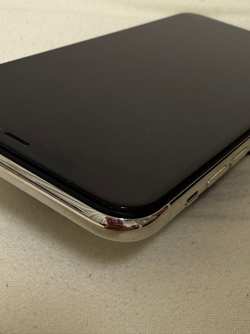 Apple iPhone 11 Pro Maxシルバー　256GB