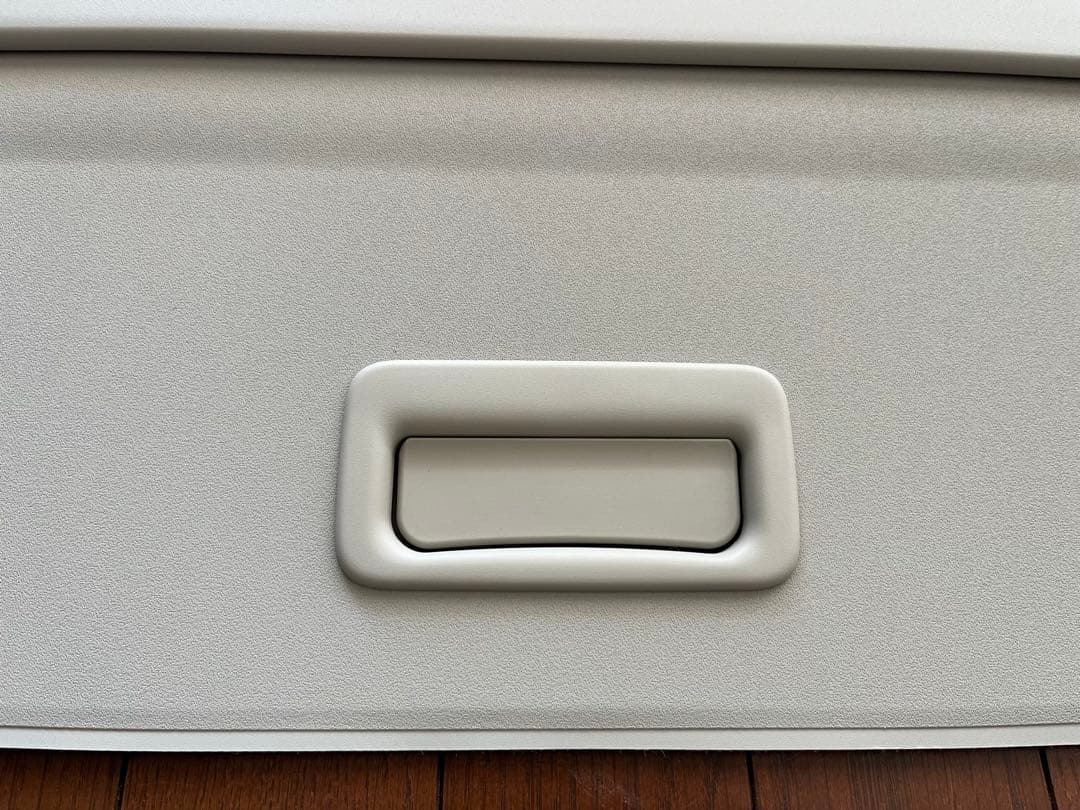 ボルボV60CC 純正2022年製 トノカバー