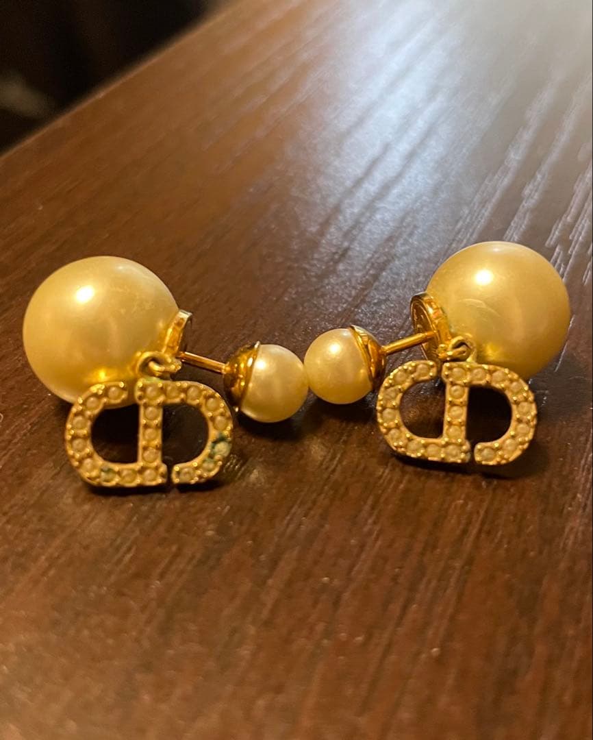 Dior Tribales ピアス