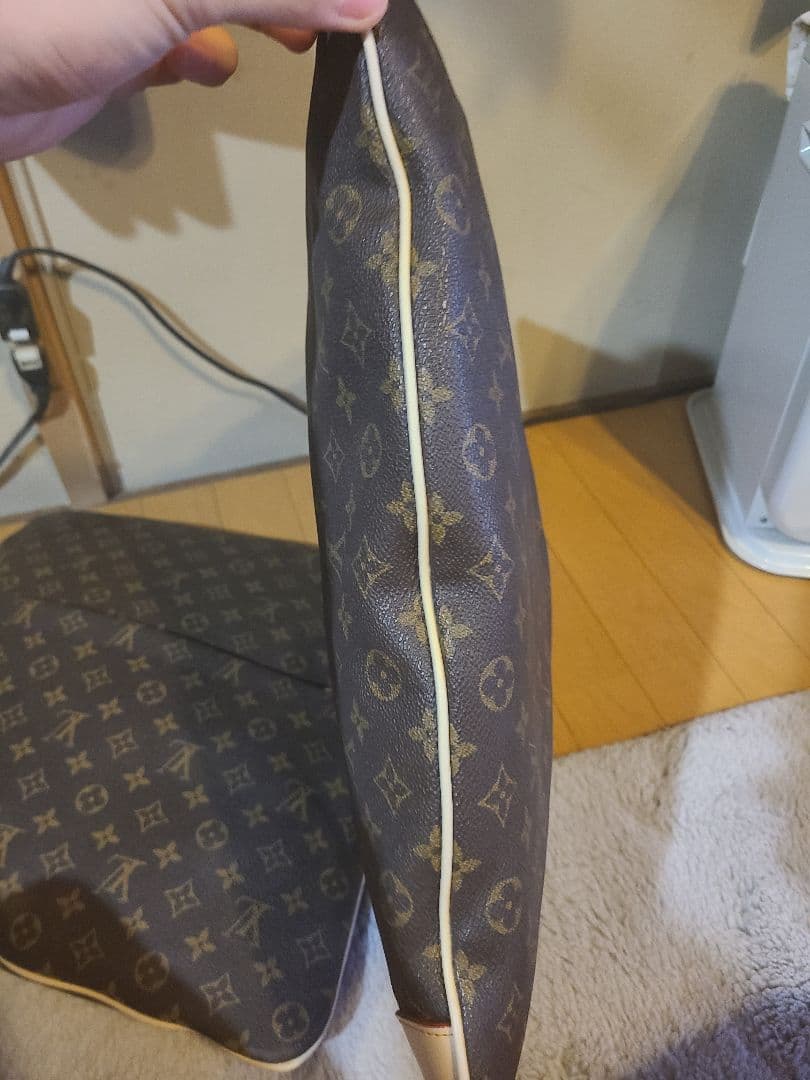 クッション・座布団 LOUIS VUITTON PARIS