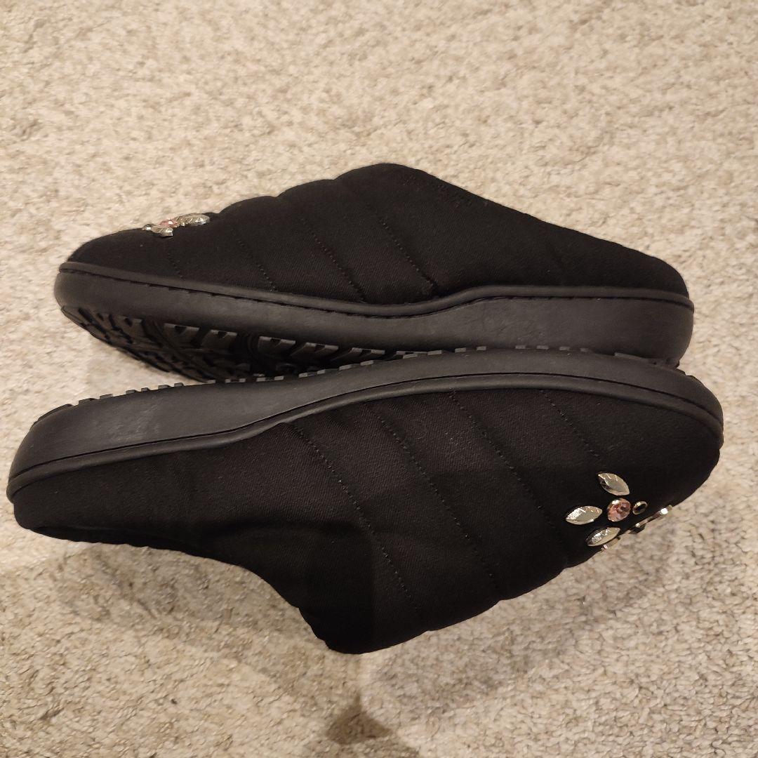 新品MASU \"MASU X SUBU STUDS SANDAL\" 冬用サンダル