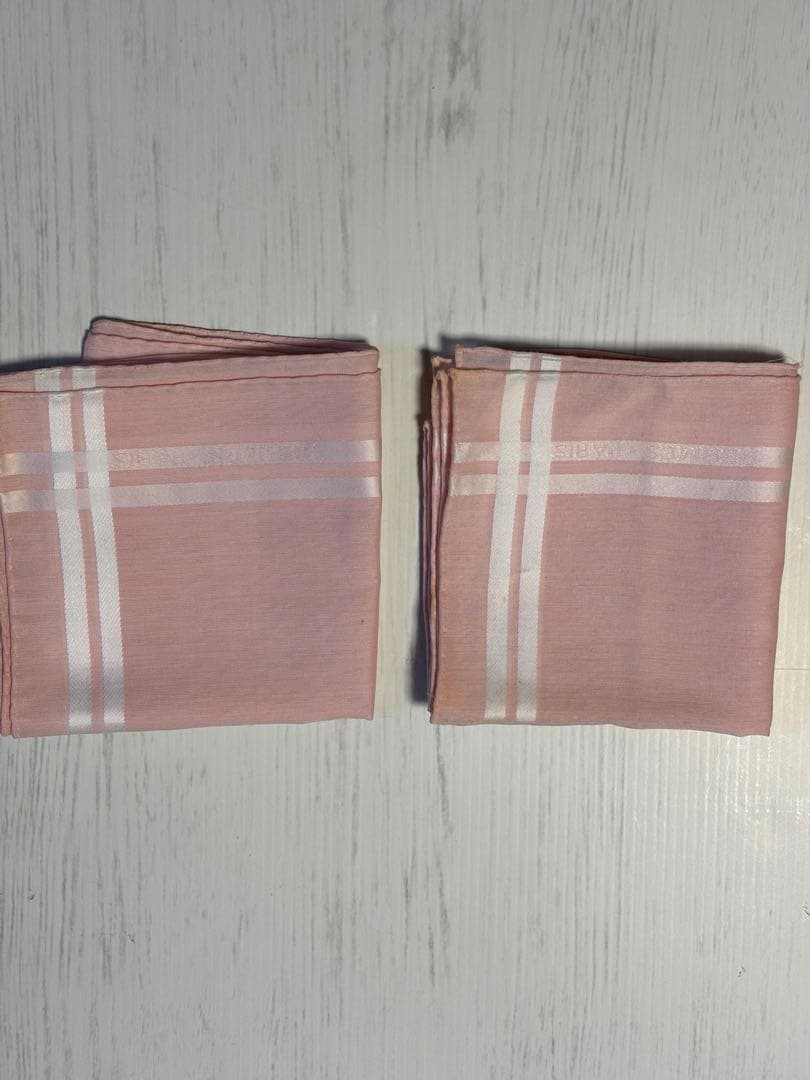 エルメス　HERMES ハンカチーフ 《エルメス・パリ》ピンク　未使用１枚