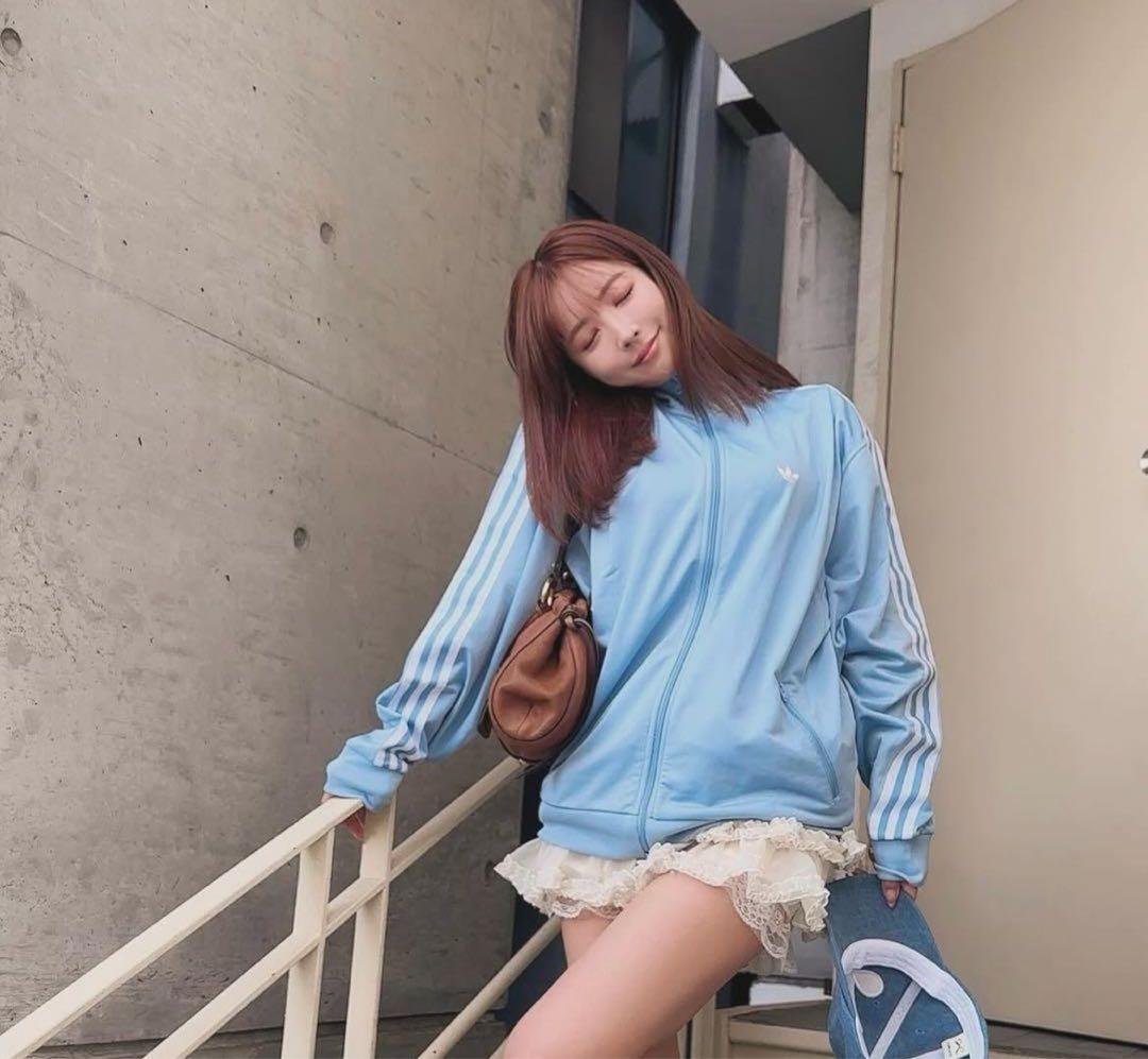 snidelコラボアディダス