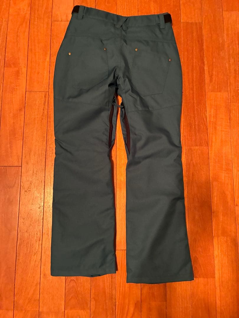 【新品未使用に近い】スノーボードウェアセット女性用★SecretGarden★