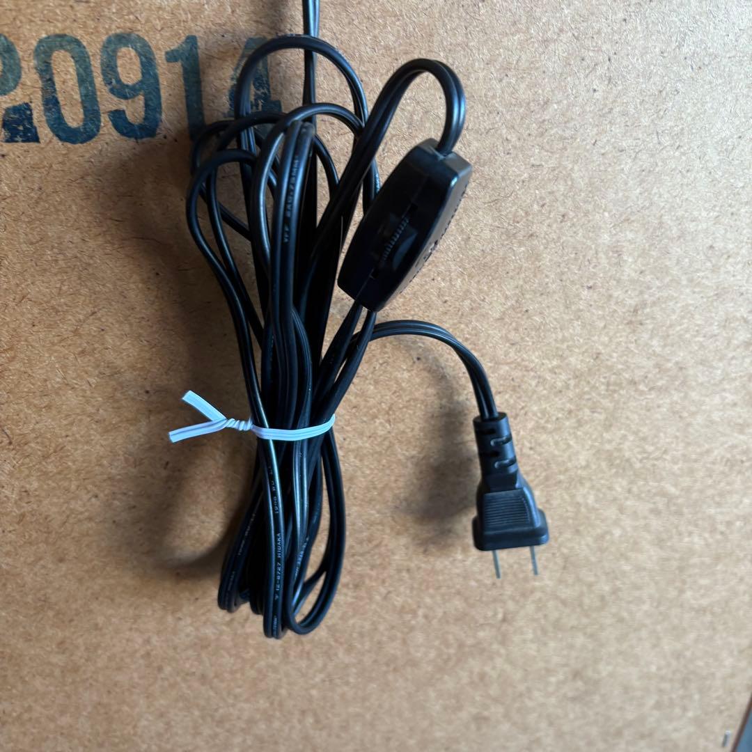 猫脚　飾り棚　クラシック　キュリオケース　ガラスケース　ダウンライト付