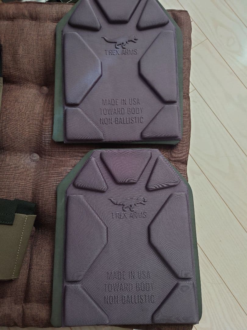 T.REX ARMS プレートキャリア レンジャーグリーン　LE装備　サバゲー